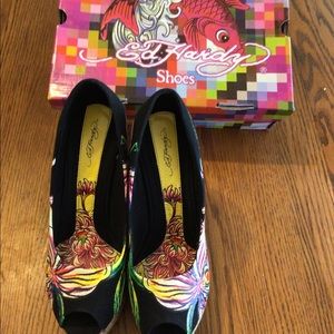 Slightly worn Ed Hardy shoes size 9